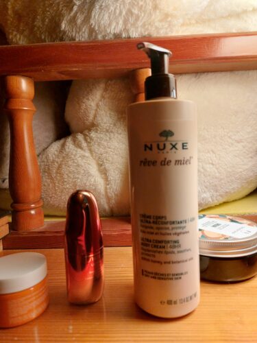 کرم صورت ناکس اورجینال Nuxe 3264680010675-615 Reve De Miel Ultra Comforting Body Cream 400 ml photo review