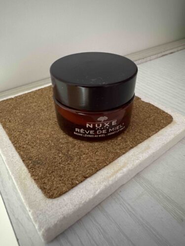 مراقبت از لب ناکس اورجینال Nuxe 7c50d593 Reve De Miel Baume Lèvres 15 gr - Lip Balm photo review